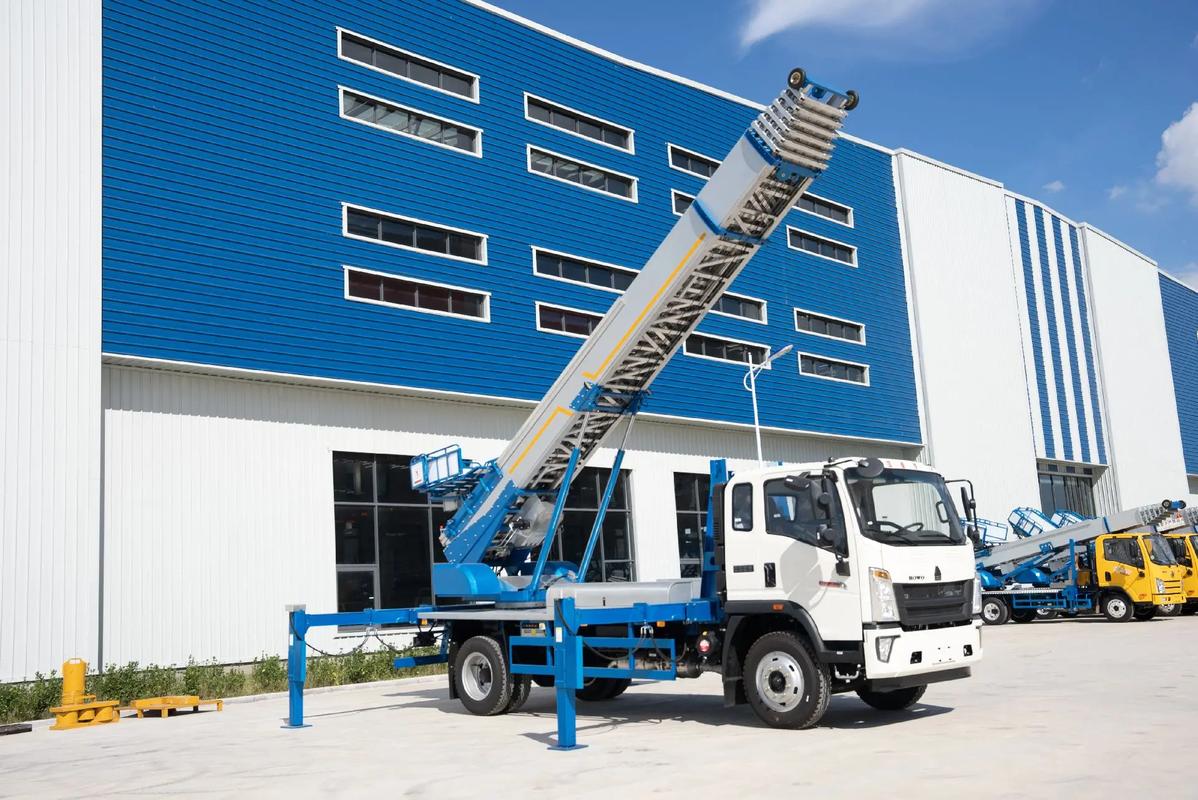 兰考小型云梯车上料车租赁多少钱