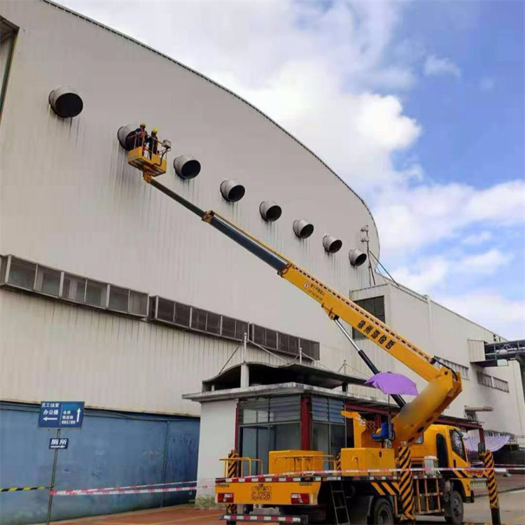 兰考高空作业车出租服务：专业广告牌安装解决方案