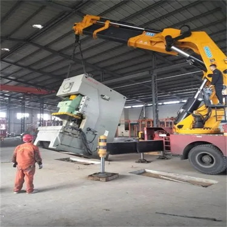 兰考80吨折臂吊车出租附近电话